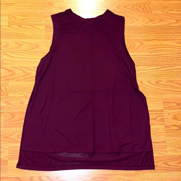 Plum Cutoff sleeve Top - Picture 1 of 4